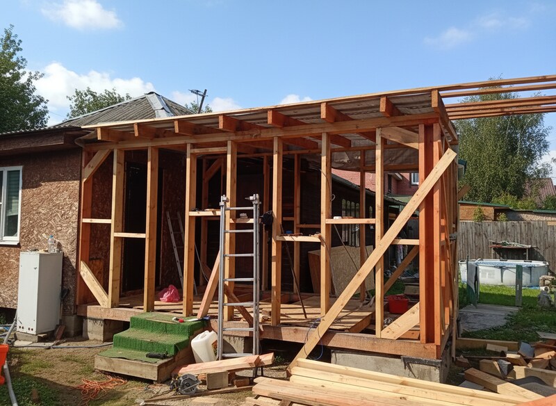 Пристройка в работе